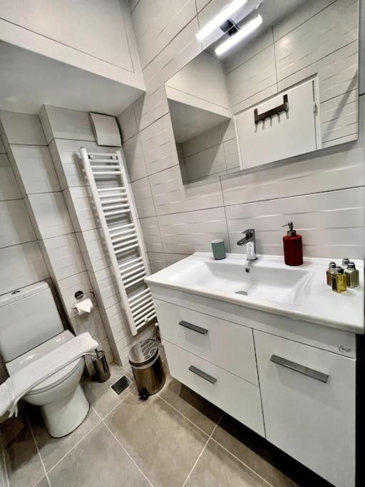 Lovely Studio 3-Min From Beach Palaio Faliro Екстер'єр фото